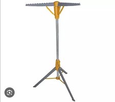 Hangaway Portable Clothes